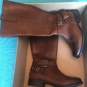 Women’s new Clark boots size 7.5